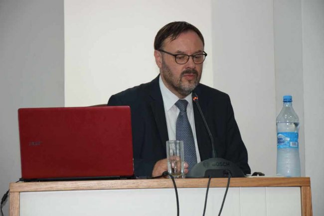 Johan Vandewalle Johan Vandewalle